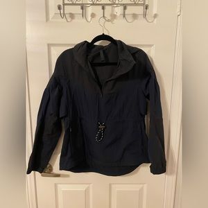 Lululemon Running Windbreaker - water repellent - size medium